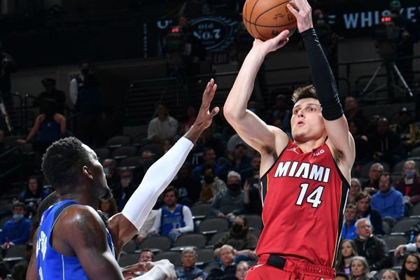 世体曝阿劳霍解约金7月1日至15日为6000万欧 恐引发急需后防的豪强争抢