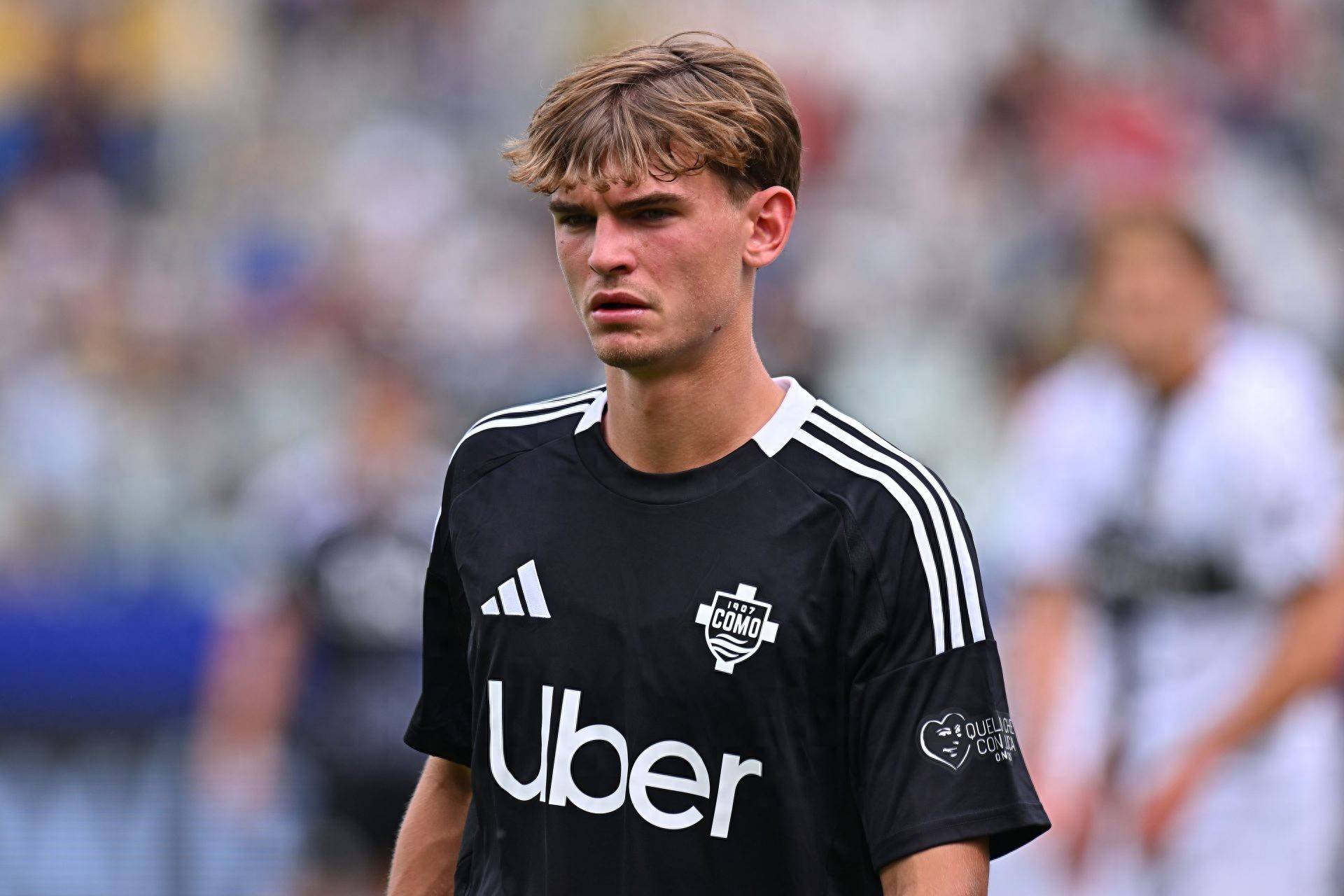 令雷霆防不 令雷霆防不